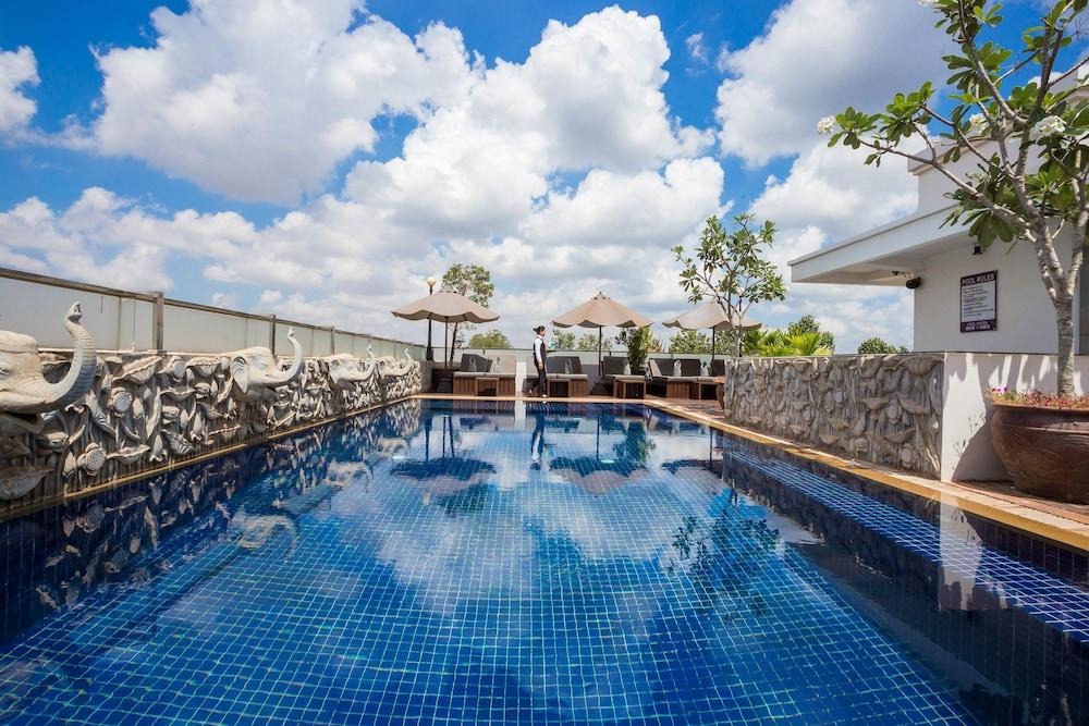 นิตา บาย วอ ลักชัวรี โฮเต็ล Hotel เสียมราฐ ภายนอก รูปภาพ