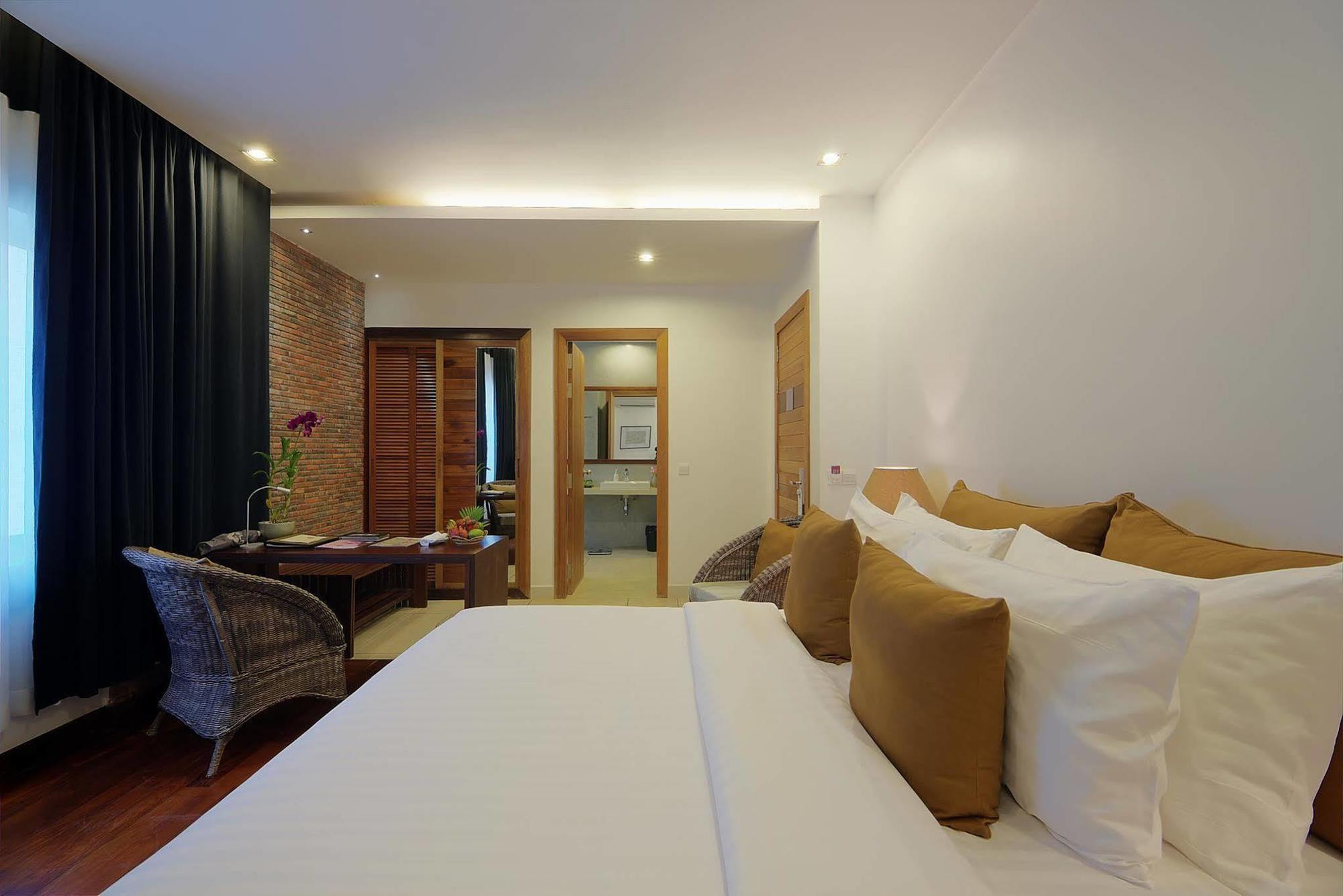 นิตา บาย วอ ลักชัวรี โฮเต็ล Hotel เสียมราฐ ภายนอก รูปภาพ